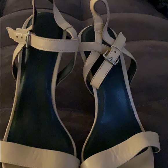 Rebecca Minkoff Nude Rosie Heels 9 EUC - Picture 7 of 8